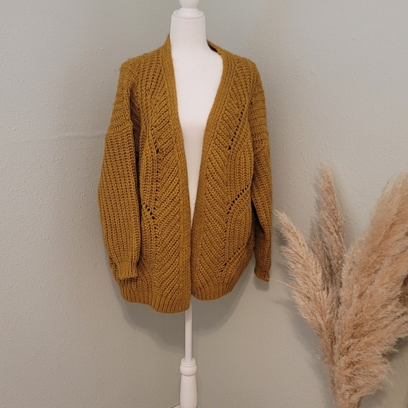 Chunky Knit Womens Mustard Yellow Cardigan Sweater Wool Alpaca Blend - Picture 9 of 9